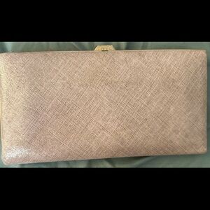 Lodi's clutch leather